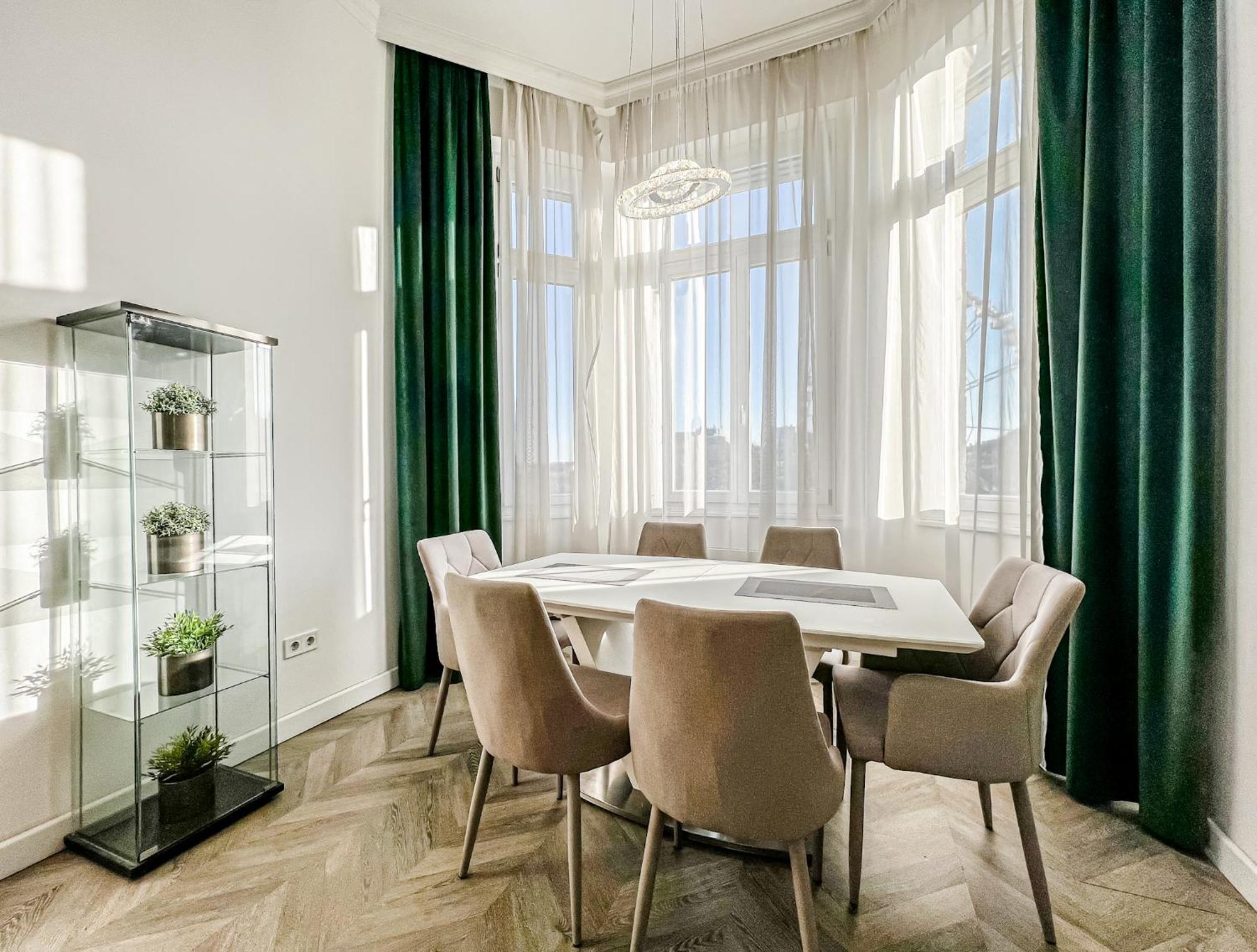 Luxury Downtown Dreams Apartment Budapesta Exterior foto